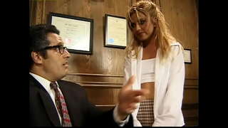 Гаряча 18-річна тинеджерка з привабливими формами пропонує свою кицьку - Елісін Чейнс, Кенді Епплз, Гвен Саммерс, Кеті Голд, Крістен, Маккенна Блер, Сабріна Джонсон