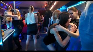 Strring jusqu&#039;miels et les beaux mecs sauvages besoins