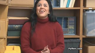 Curvy Italiano thief busted is fucked by horny geàrd